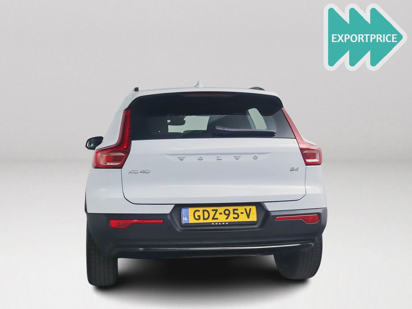 Volvo XC40 B4 Aut. Plus Dark | Stoel- en Stuurverwarmi