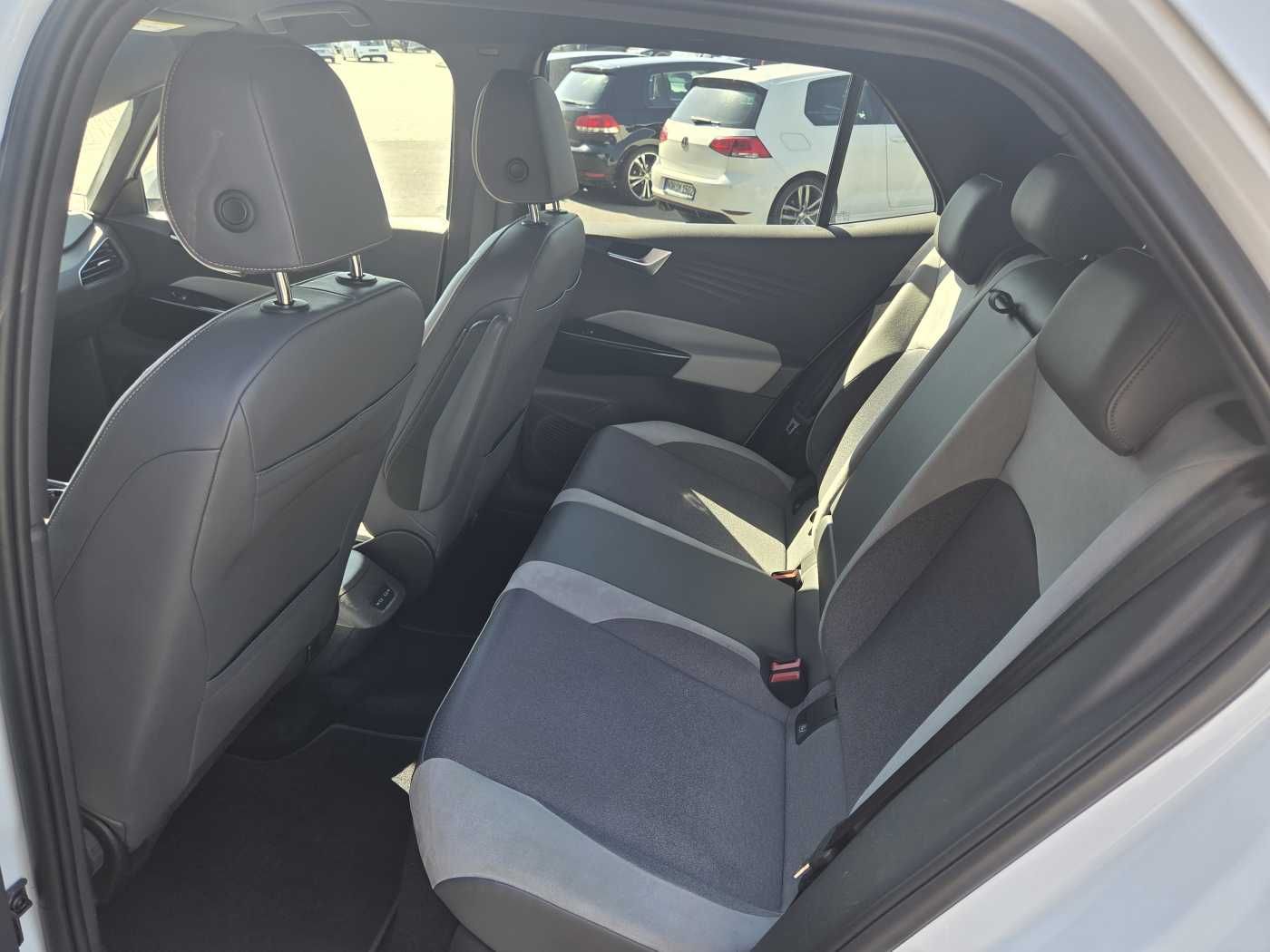 Volkswagen ID.3 Pro Business - Samsaru's Car Outlet