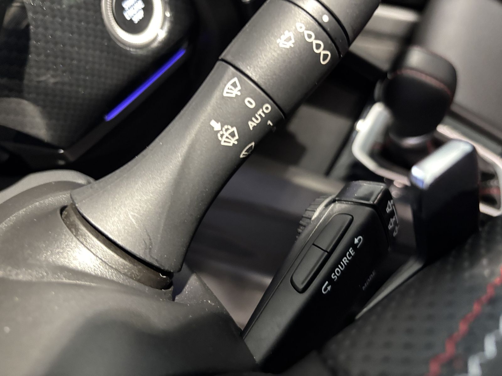 Renault Arkana R.S. LINE TCe 160PS - Samsaru's Car Outlet