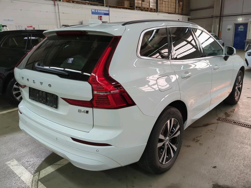 Volvo XC60 B4 Momentum Pro AWD "Allrad, AHK,Navi, LED"