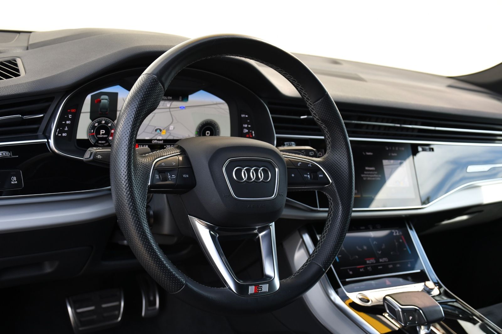 Audi Q7 45TDI qu 7Sitz S line HuD ACC MARTIX AHK 360°