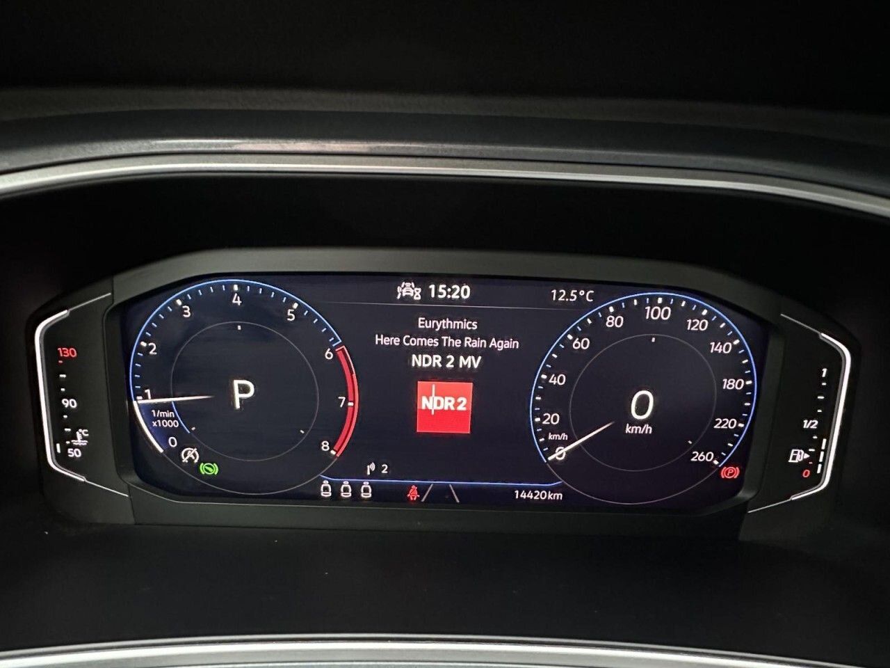 Volkswagen T-Roc 1.5 TSI Style - Samsaru's Car Outlet