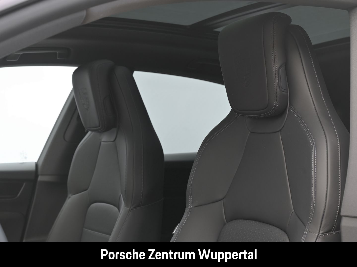 Porsche Macan 4 BOSE Luftfederung Panoramadach InnoDrive