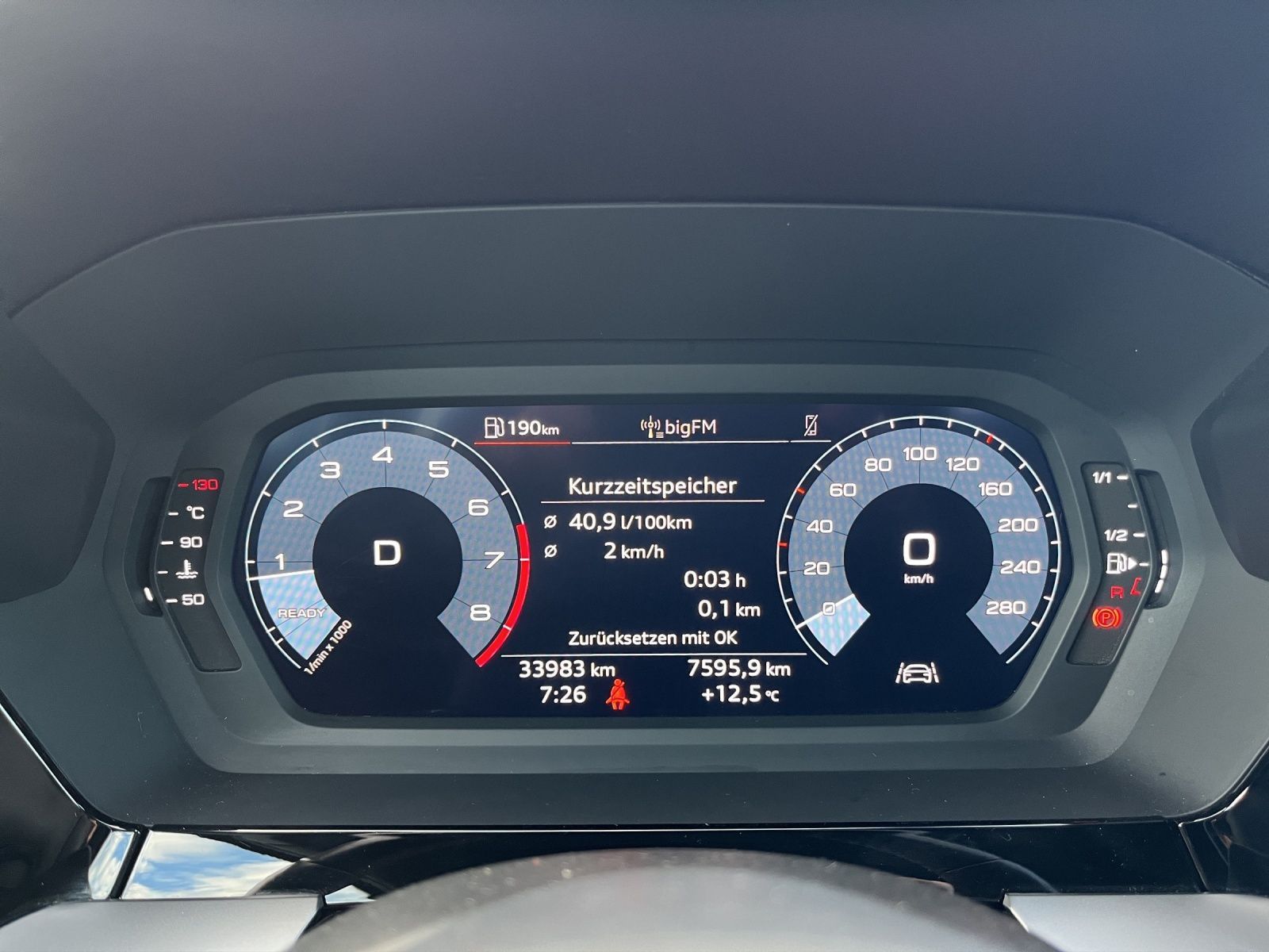 Audi A3 Limousine 35 TFSI S tronic KAM SHZ MMI LM PDC