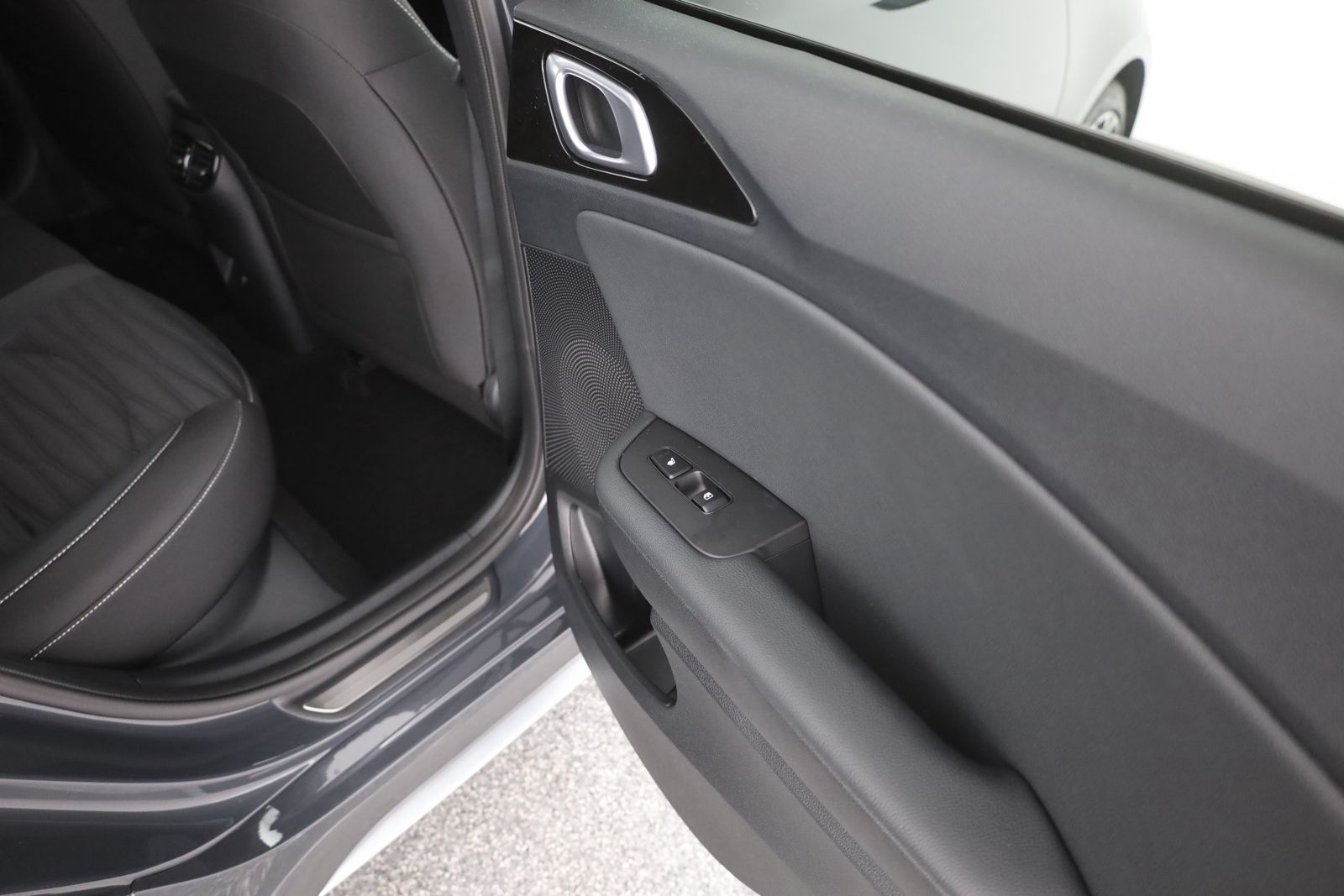 Kia ProCeed 1.5 T-GDI Aut. - Samsaru's Car Outlet