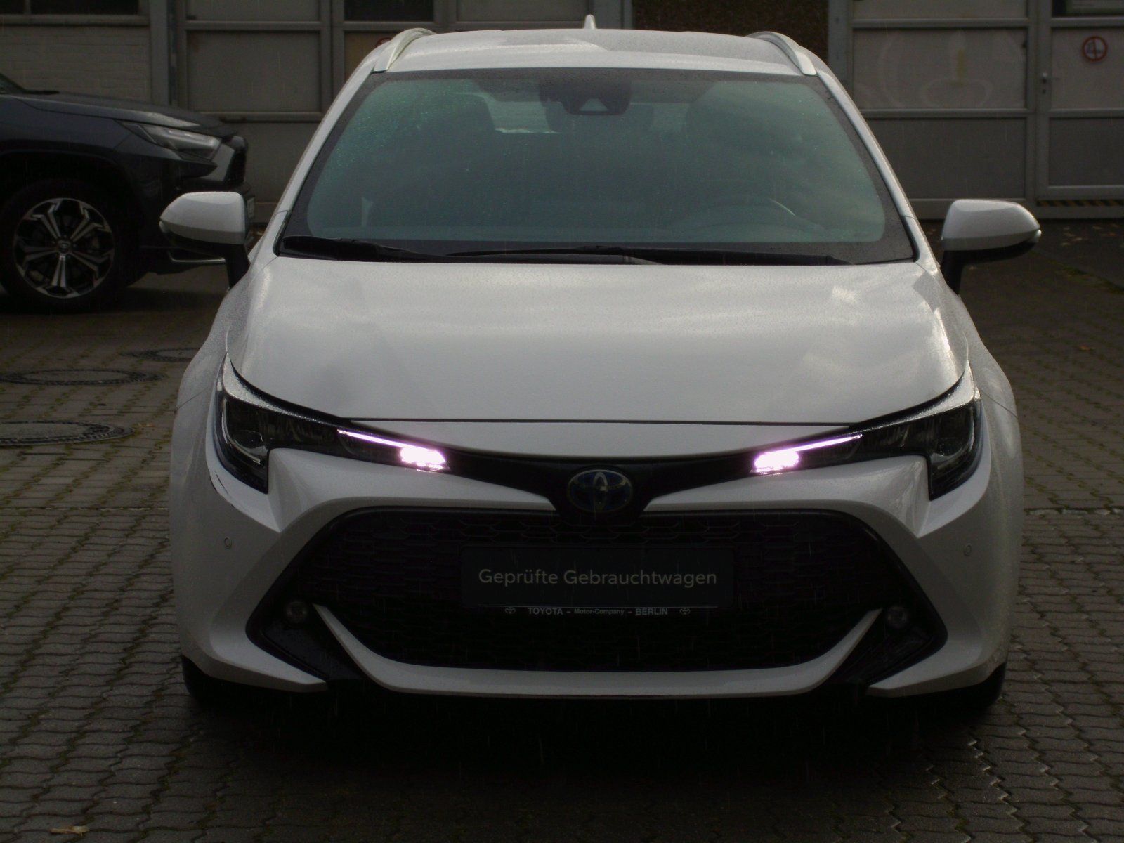 Toyota Corolla 2,0l Hybrid 4x2 Buisness Edition
