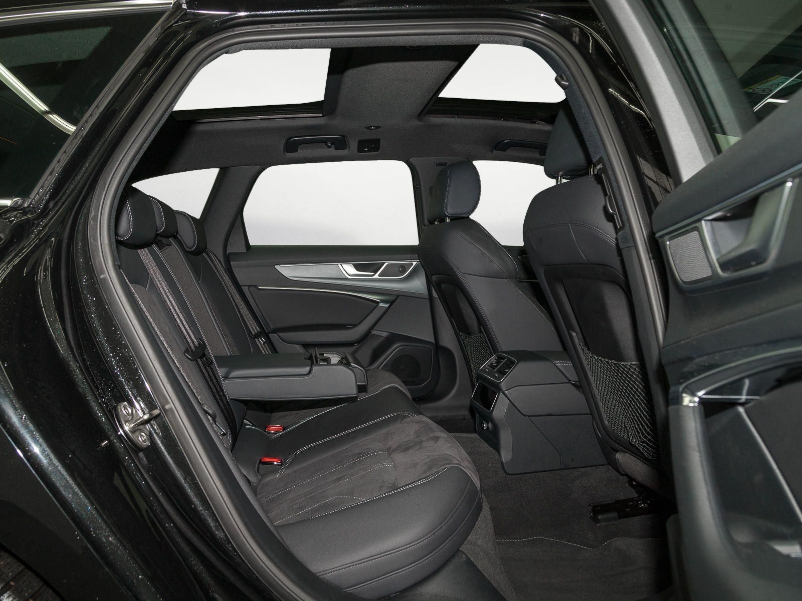 Audi A6 Avant 55 TFSI Q S LINE - Samsaru's Car Outlet