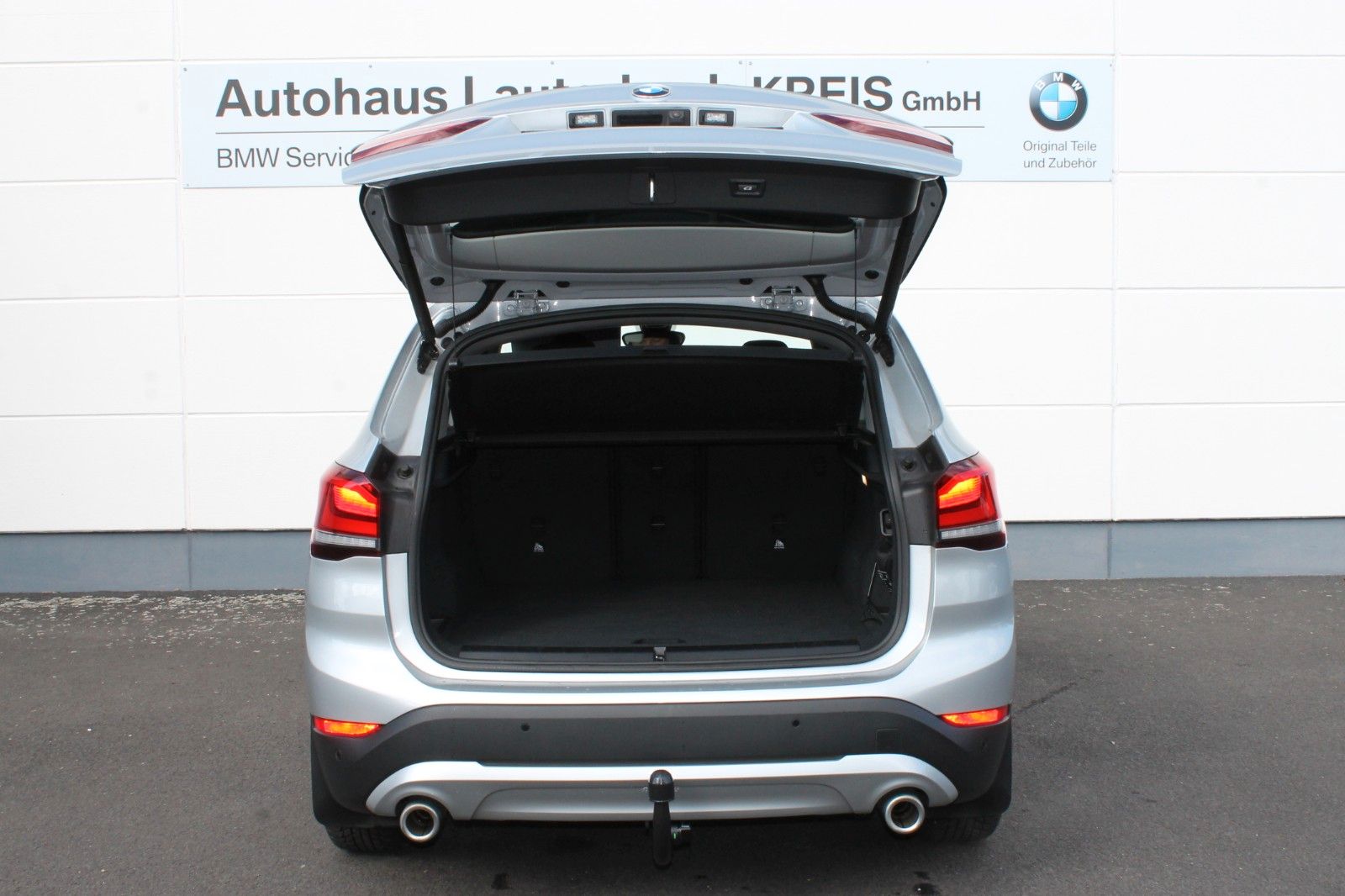BMW X1 xDrive 20d Advantage - Samsaru's Car Outlet