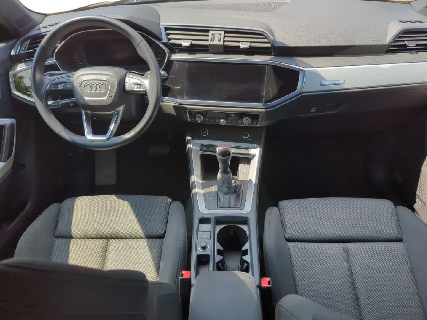 Audi Q3 S line 35 TDI quattro S tronic - Samsaru's Car Outlet