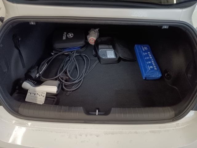 Hyundai IONIQ 6 Allradantrieb 77,4kWh Batt. (325 PS) UNI