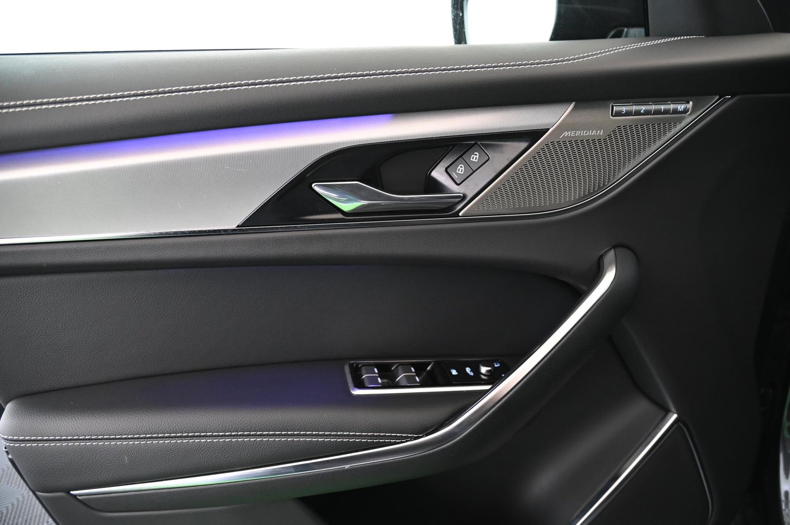 Jaguar F-Pace D200 AWD R-Dynamic SE NAVI/PANO/ACC/20