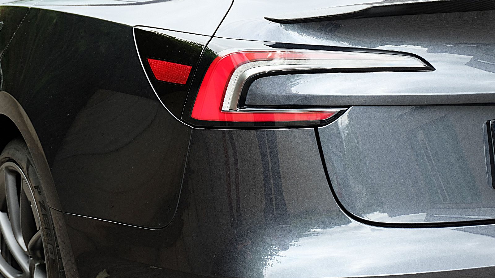 Tesla Model 3 Performance Dual Motor AWD, LM 20"