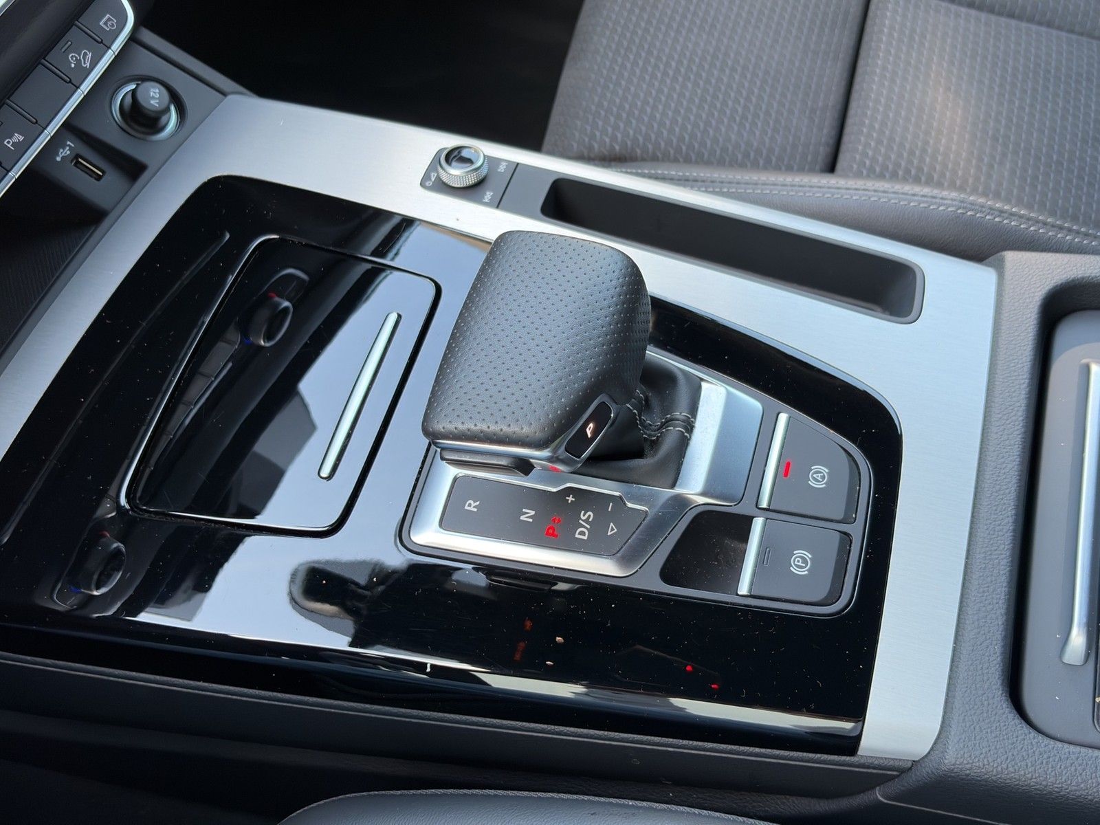 Audi Q5 40 TDI q. S line AHK+Kamera+B&O