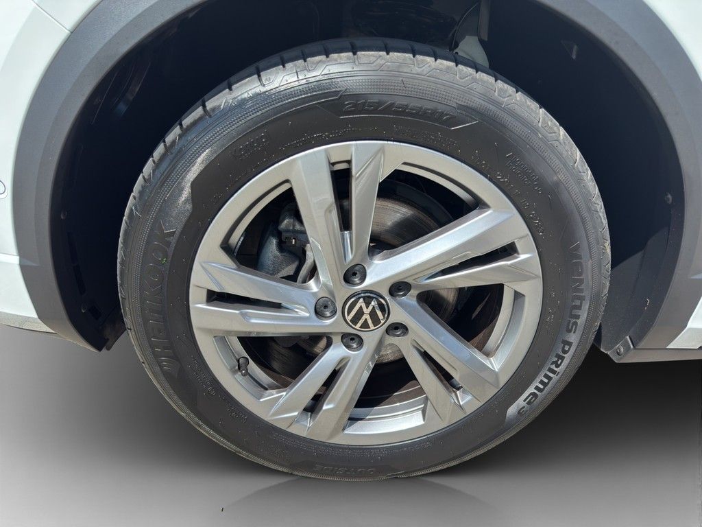 Volkswagen T-Roc 1.5 TSI DSG R-Line - Samsaru's Car Outlet