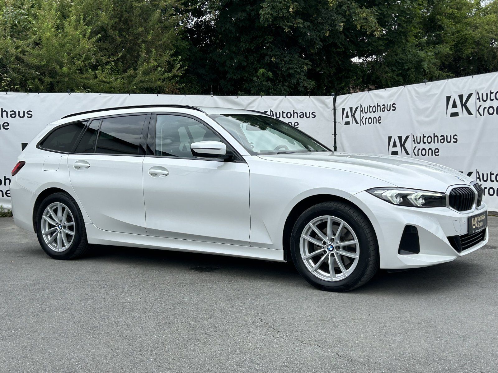 BMW 320 d Mild Hybrid xDrive - Samsaru's Car Outlet