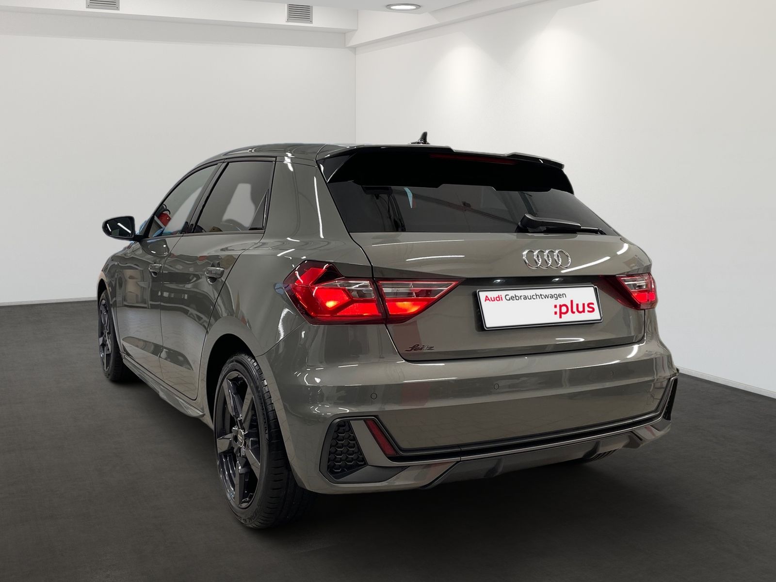 Audi A1 Sportback 25 TFSI S line - Samsaru's Car Outlet
