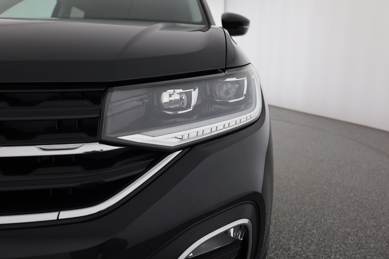 Volkswagen T-Cross 1.0 TSI Active - Samsaru's Car Outlet