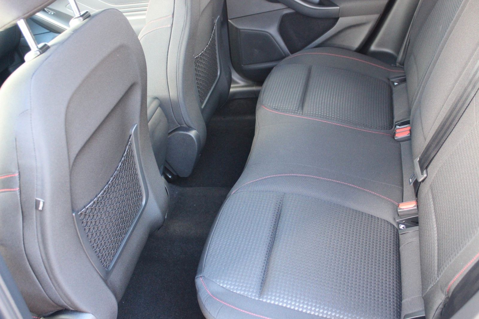 Ford Focus Turnier ST-Line X+AUTOMATIK+ACC+TW+LED