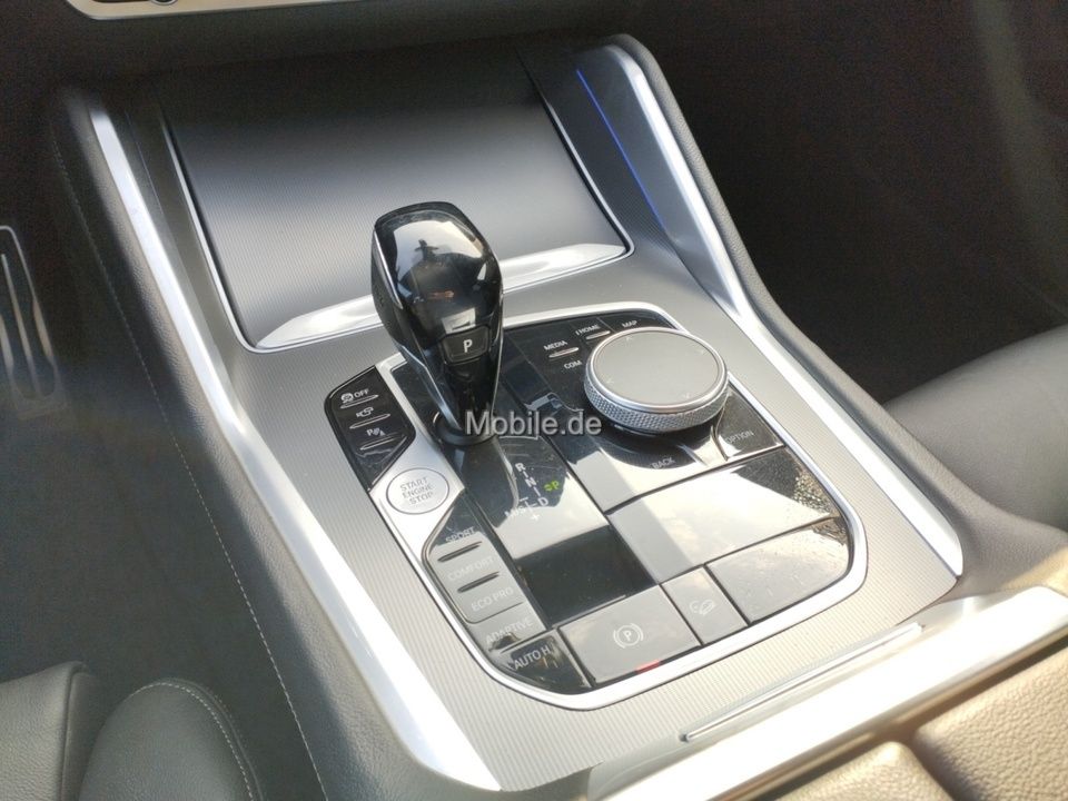 BMW X6 xDrive40d M Sportpaket - Samsaru's Car Outlet
