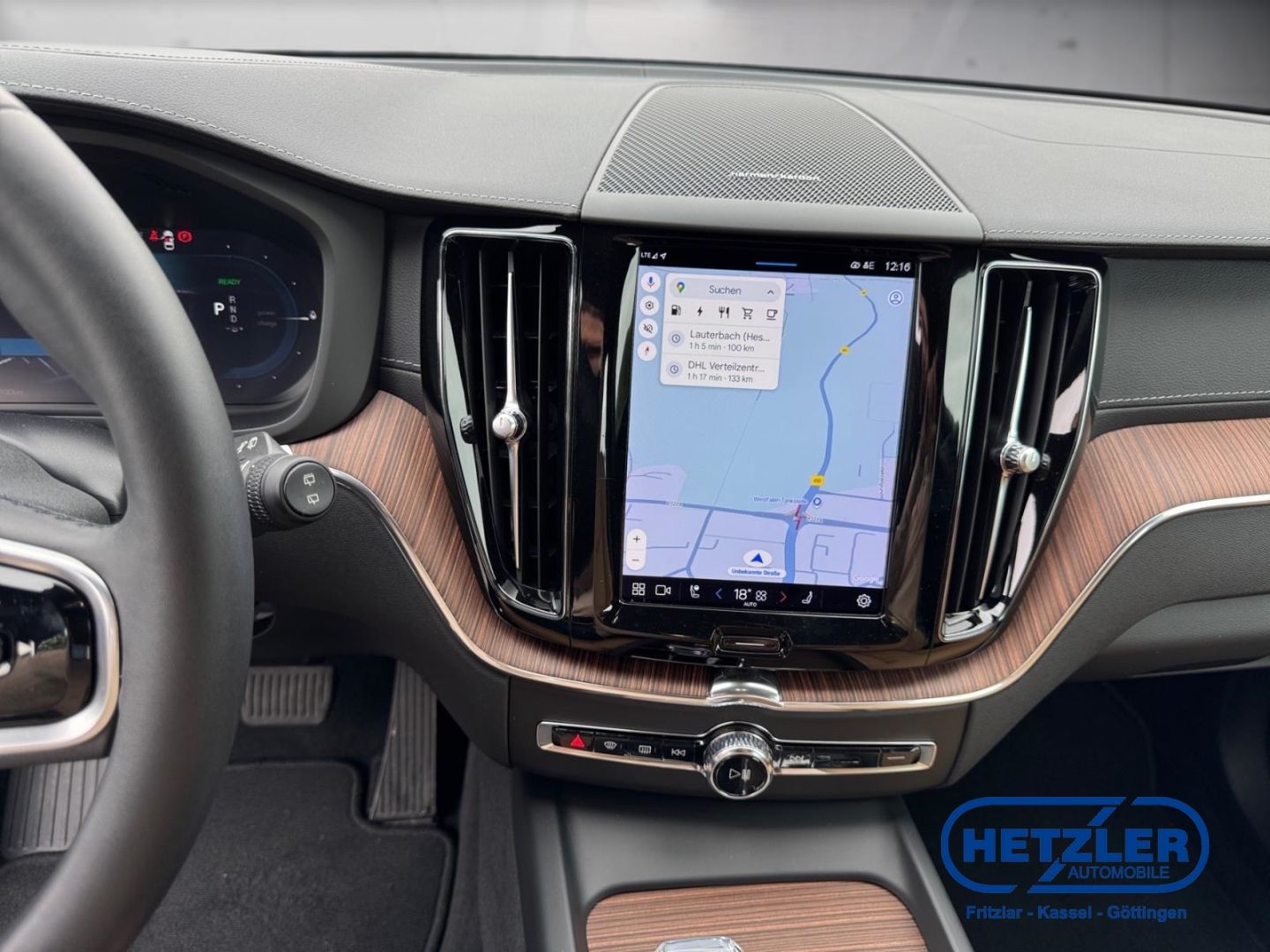 Volvo XC60 Ultimate Bright Recharge Plug-In Hybrid AWD