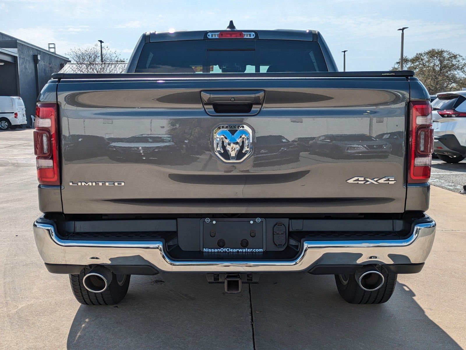 Dodge RAM 1500 4x4 Limited CrewCab unfallfr.im Vorlauf