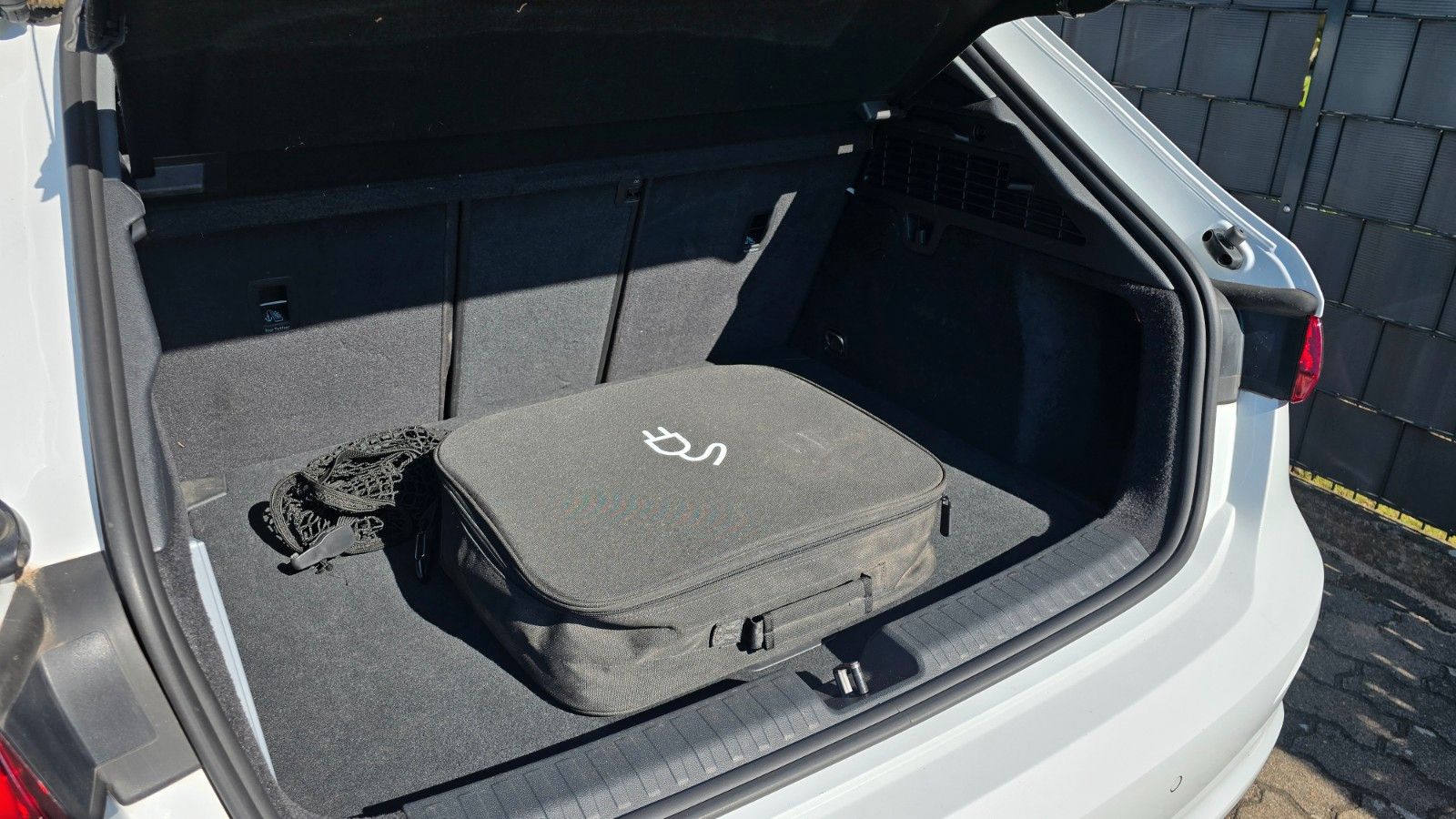 Audi A3 Sportback 40 TFSI e* Sitzh*AHK*Klima*Temp