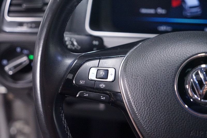 Volkswagen Golf 36 kWh Elektro - Samsaru's Car Outlet