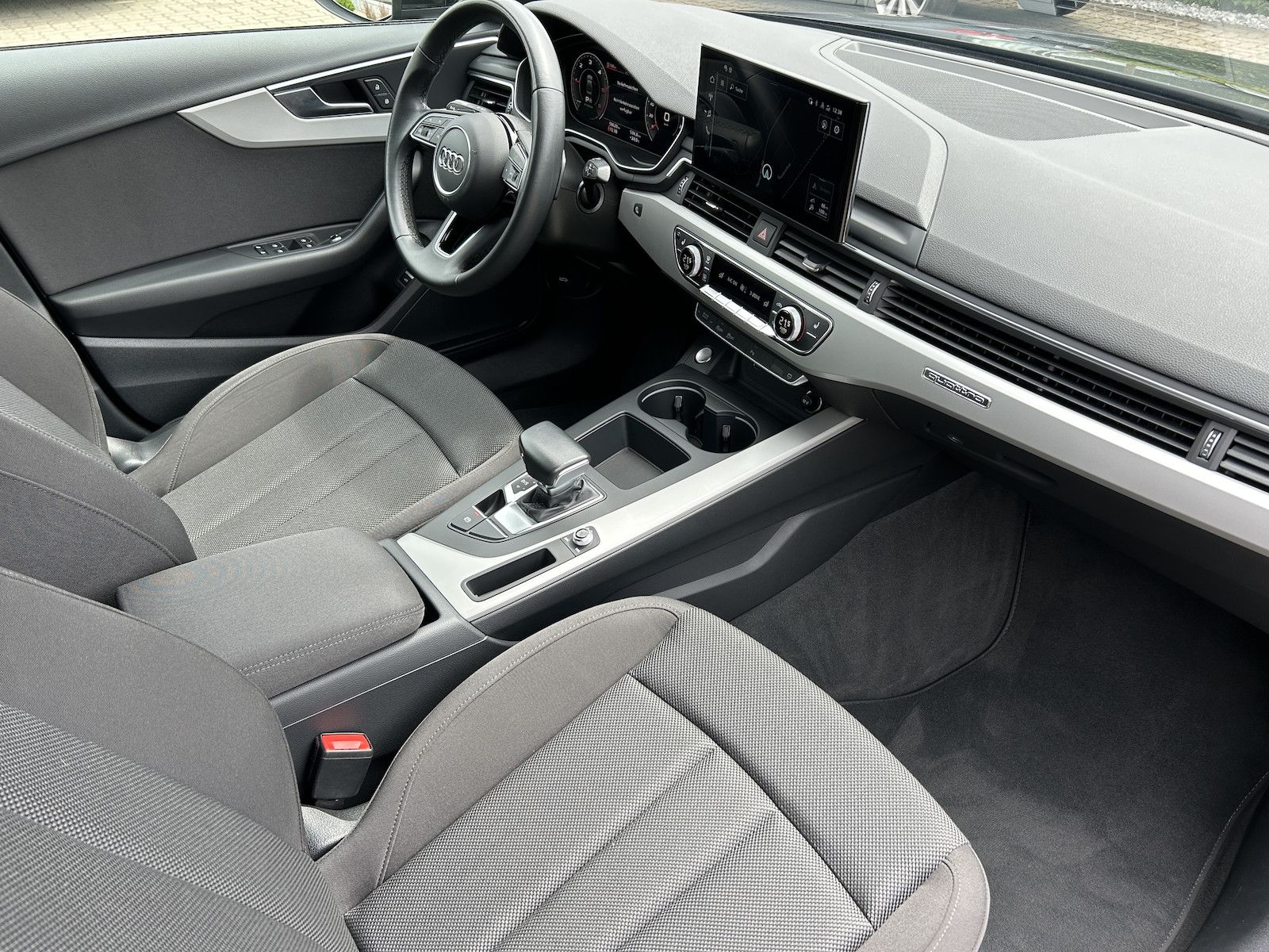 Audi A4 40 TDI quattro S-tronic - Samsaru's Car Outlet