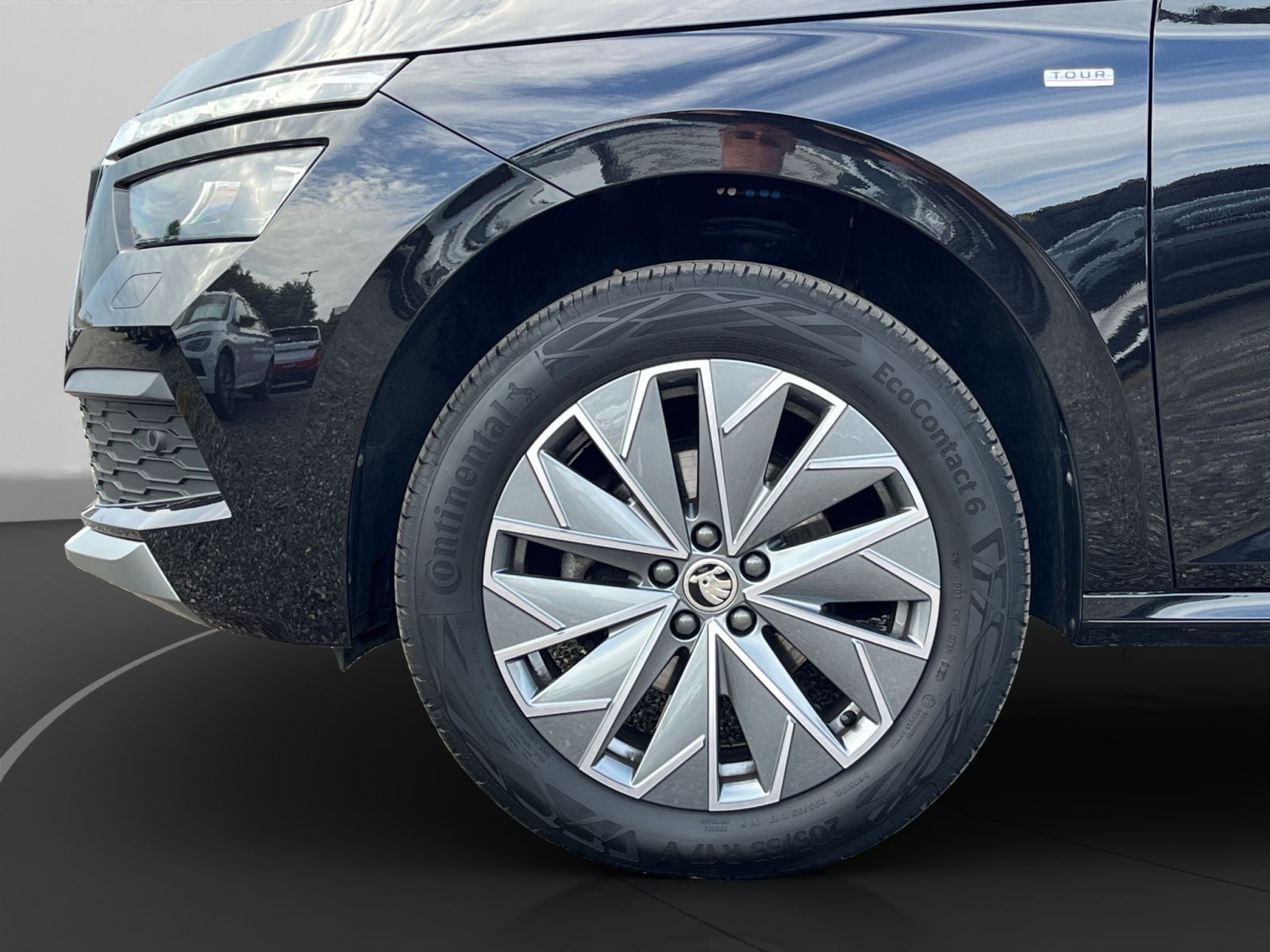 Skoda Kamiq Tour 1.5 TSI - Samsaru's Car Outlet