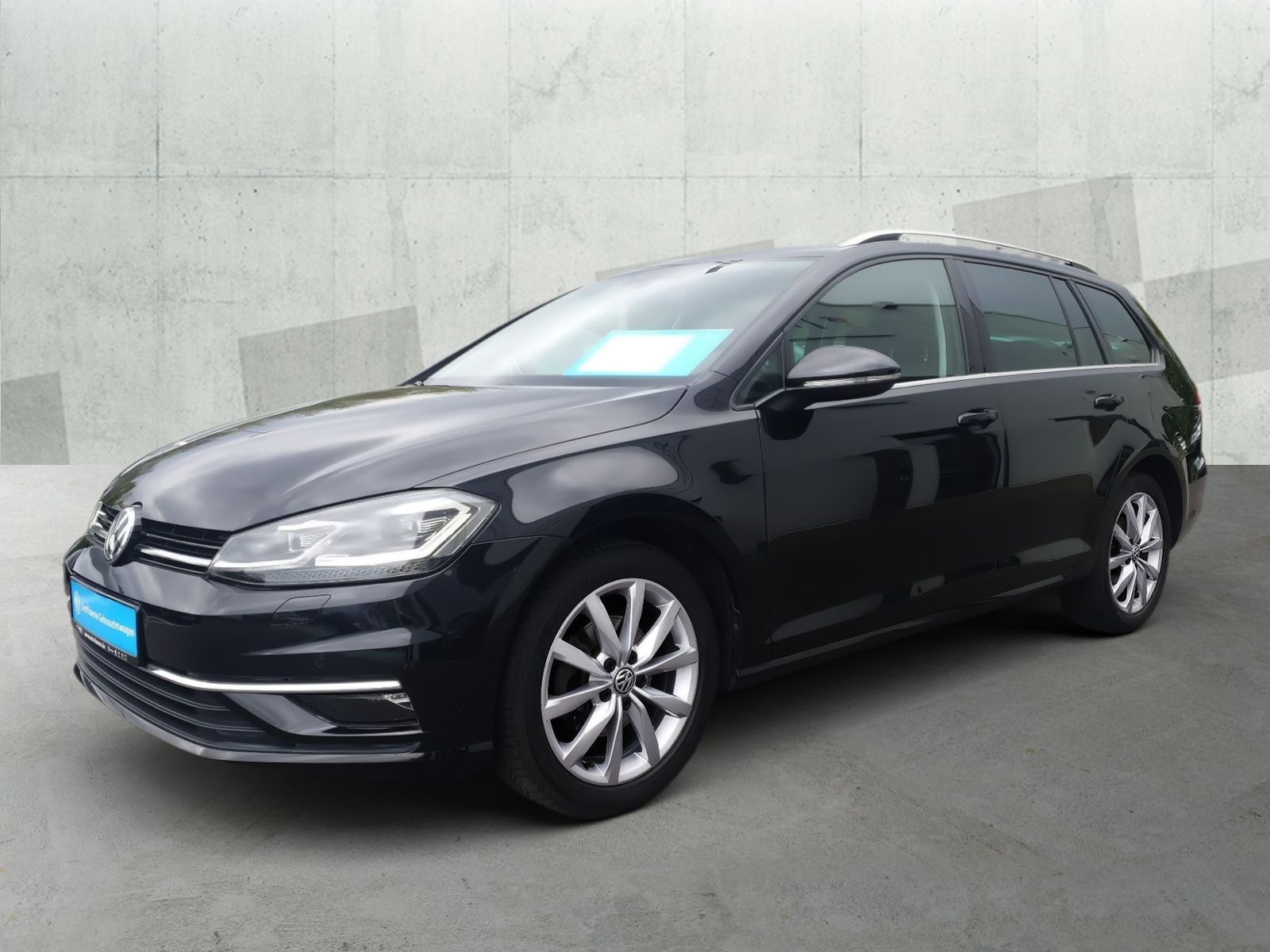 Volkswagen Golf VII Variant 1.5 TSI DSG - Samsaru's Car Outlet