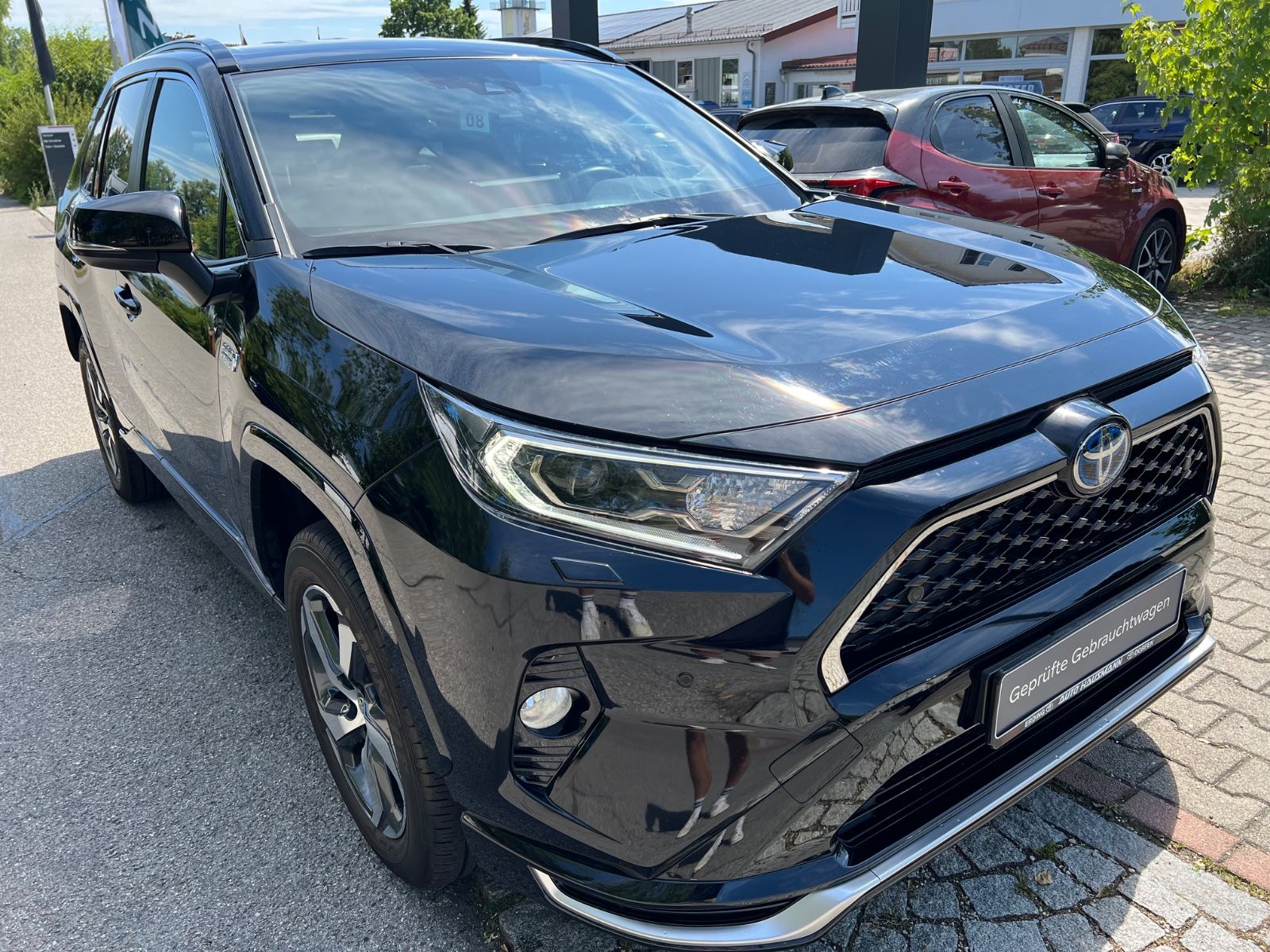 Toyota RAV 4 2.5 Plug-In Hybrid 4x4 - Samsaru's Car Outlet