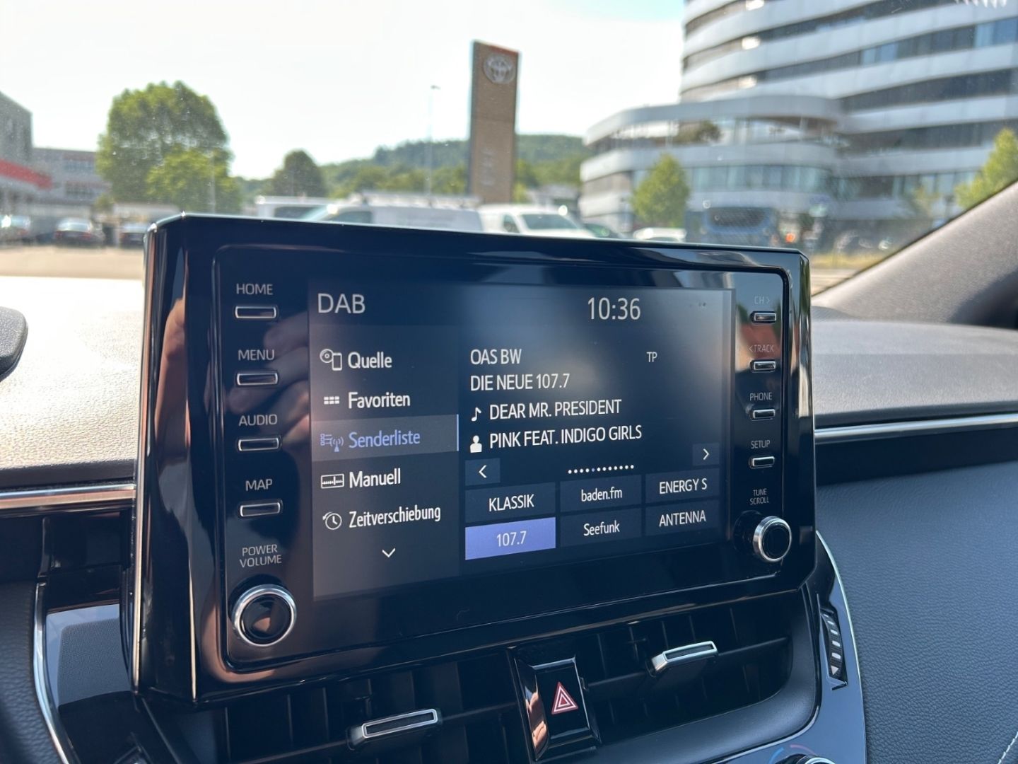 Toyota Corolla Touring Sports 2.0l Hybrid - Samsaru's Car Outlet