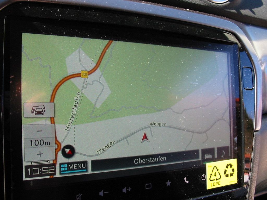 Suzuki Vitara Allrad - Samsaru's Car Outlet