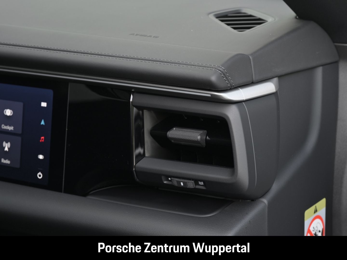 Porsche Macan 4S Surround-View LED-Matrix Abstandstempom