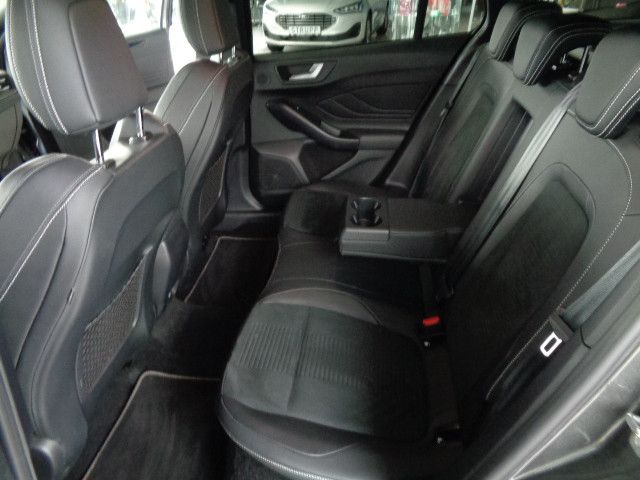 Ford Focus ST Aut/LED/Kamera/ACC/Totwinkel/Winterpak.