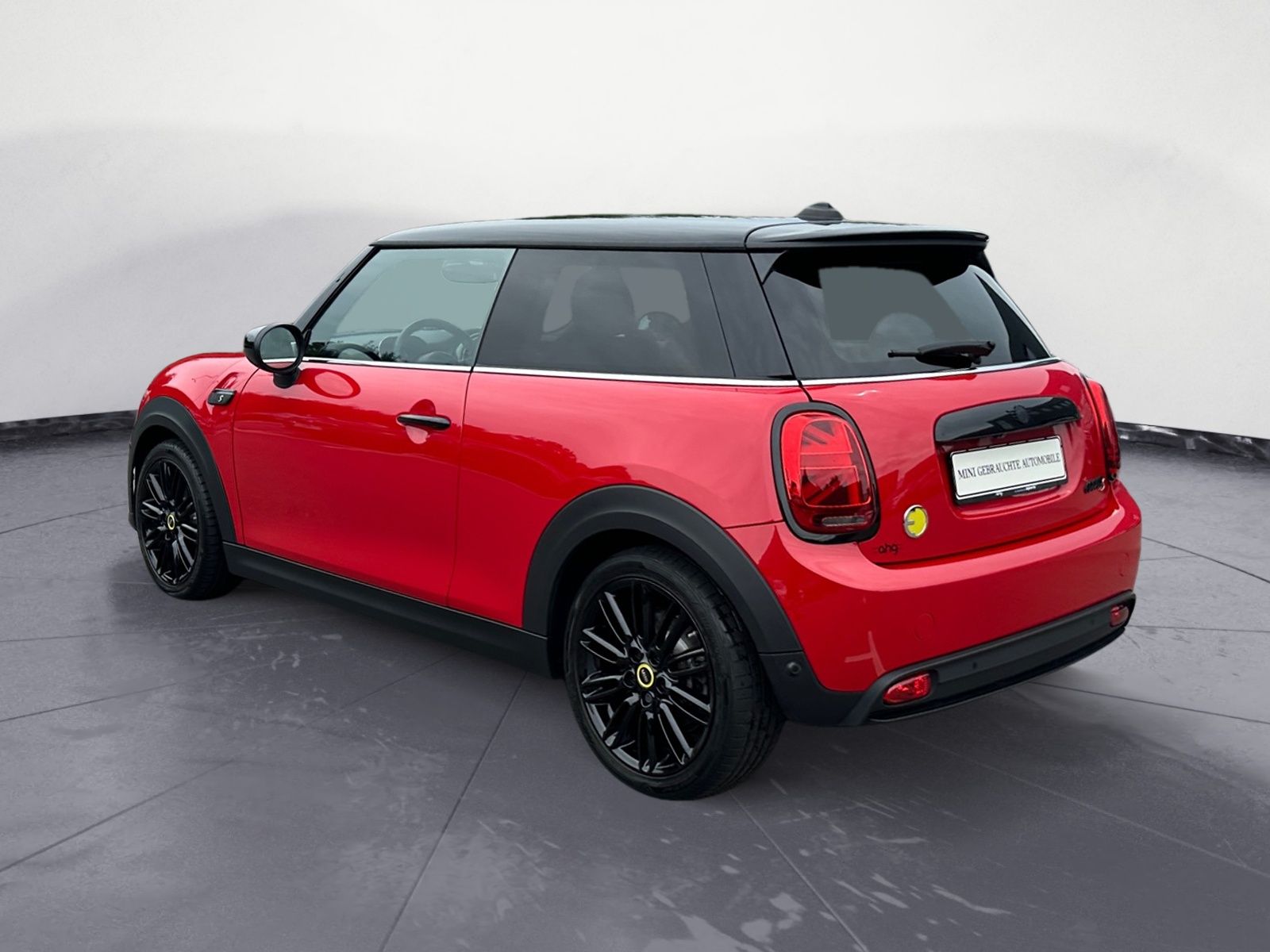 MINI Cooper SE Classic - Samsaru's Car Outlet