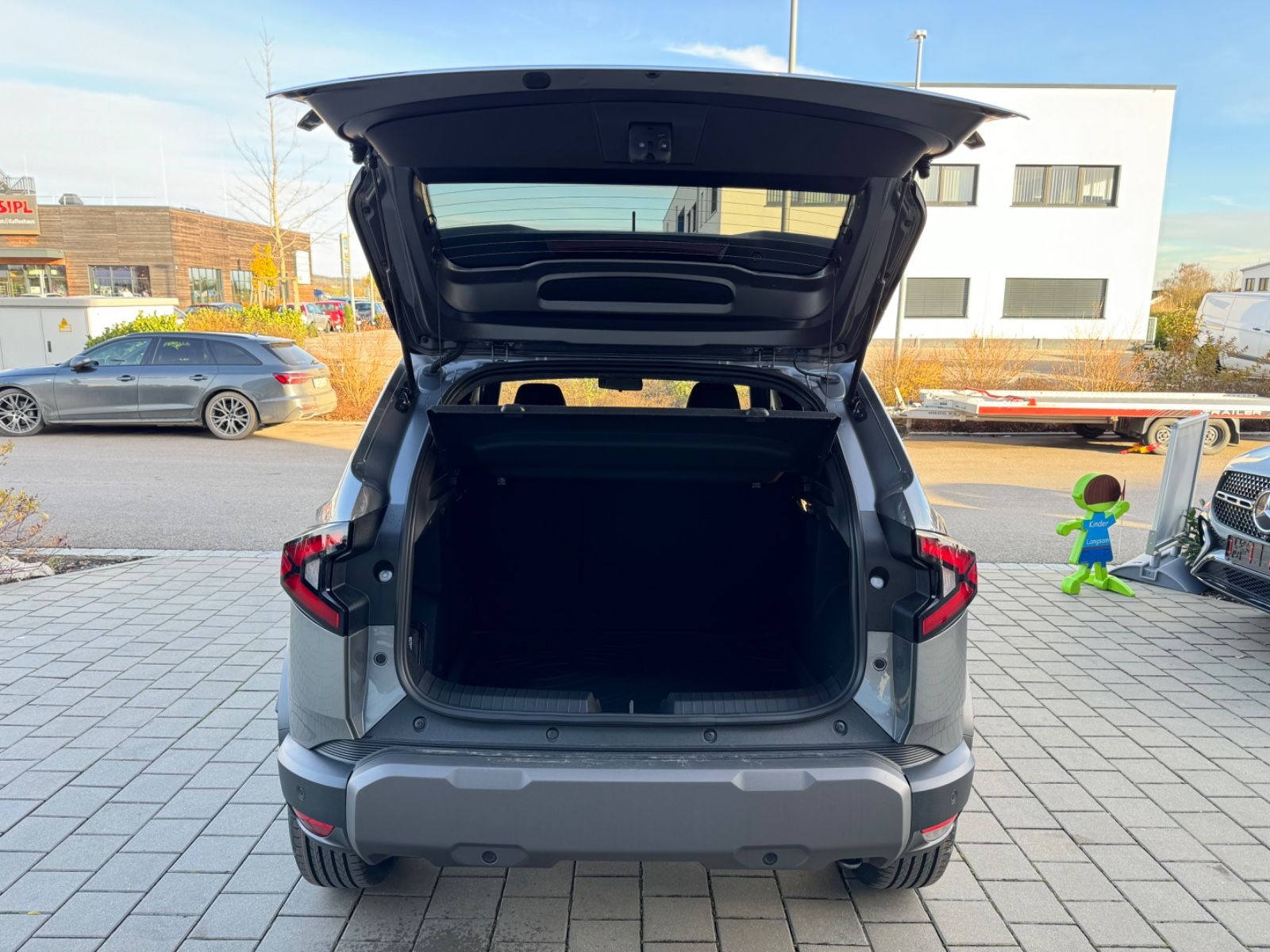 Dacia Duster III Hybrid 140 Extreme - Samsaru's Car Outlet