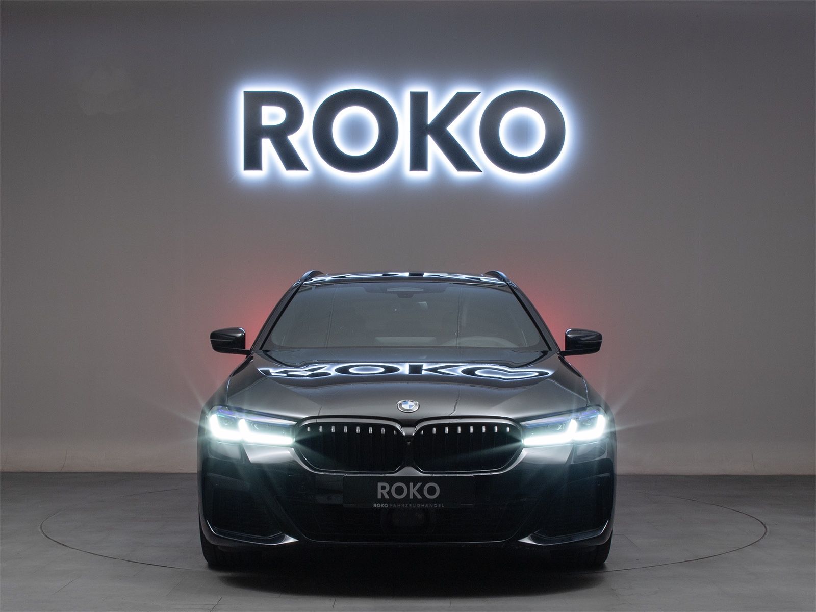 BMW 530d Touring M-Sport 360°StandH.HuD Laser H&K...