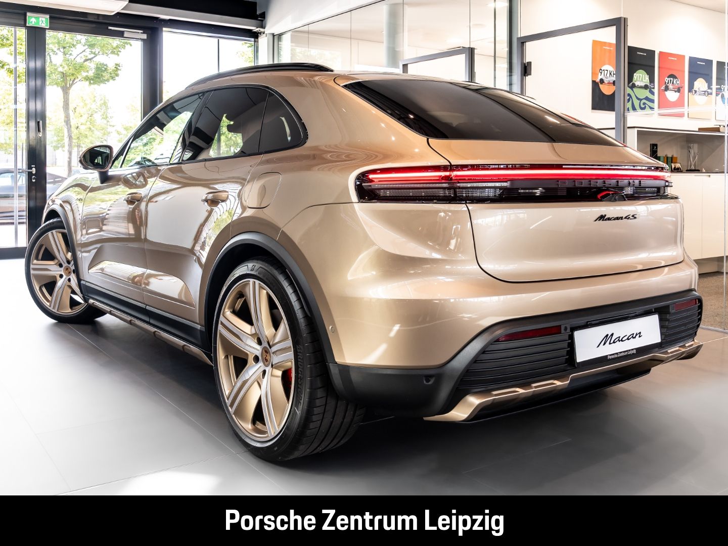 Porsche Macan 4S FnW-Goldbronzemetallic Massage AR-HeadU