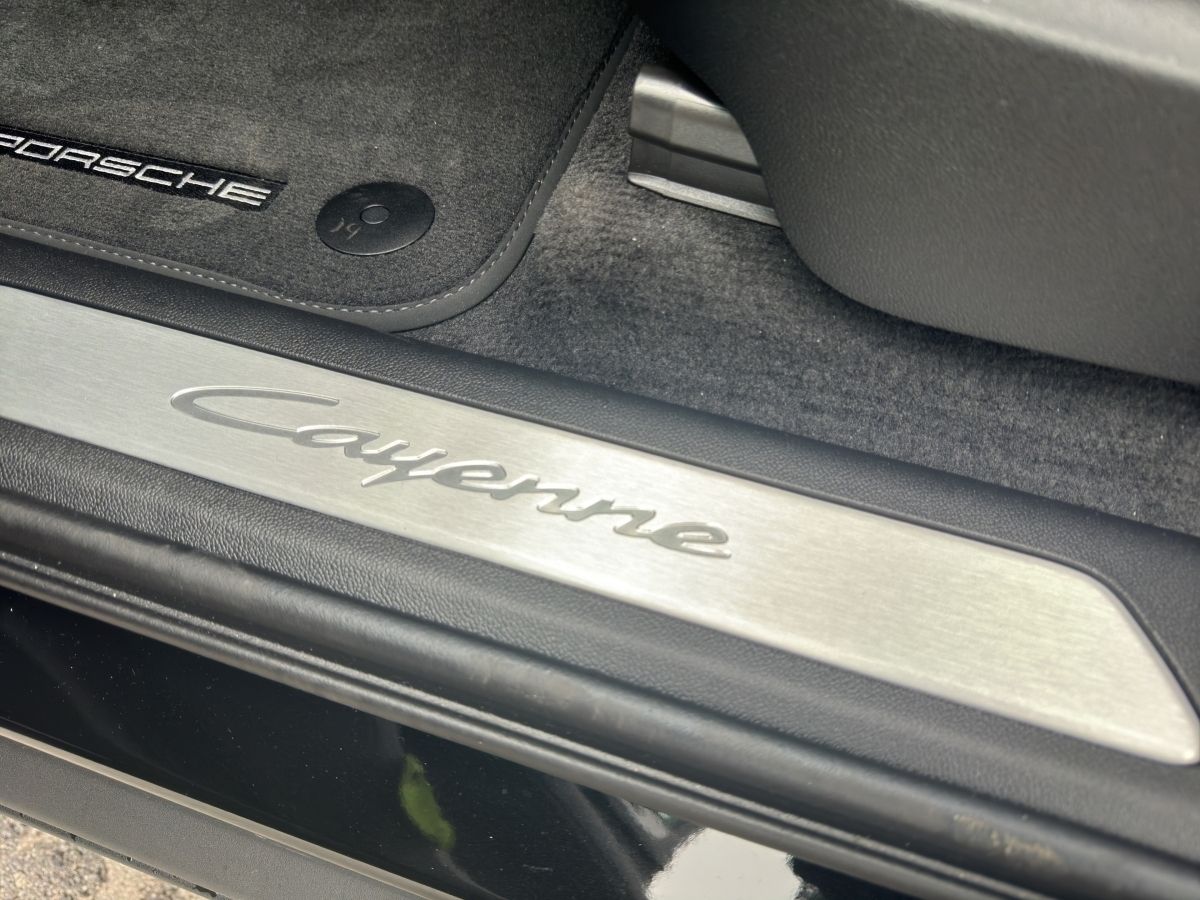 Porsche Cayenne E-Hybrid | Luftfederung | Panorama | AHK