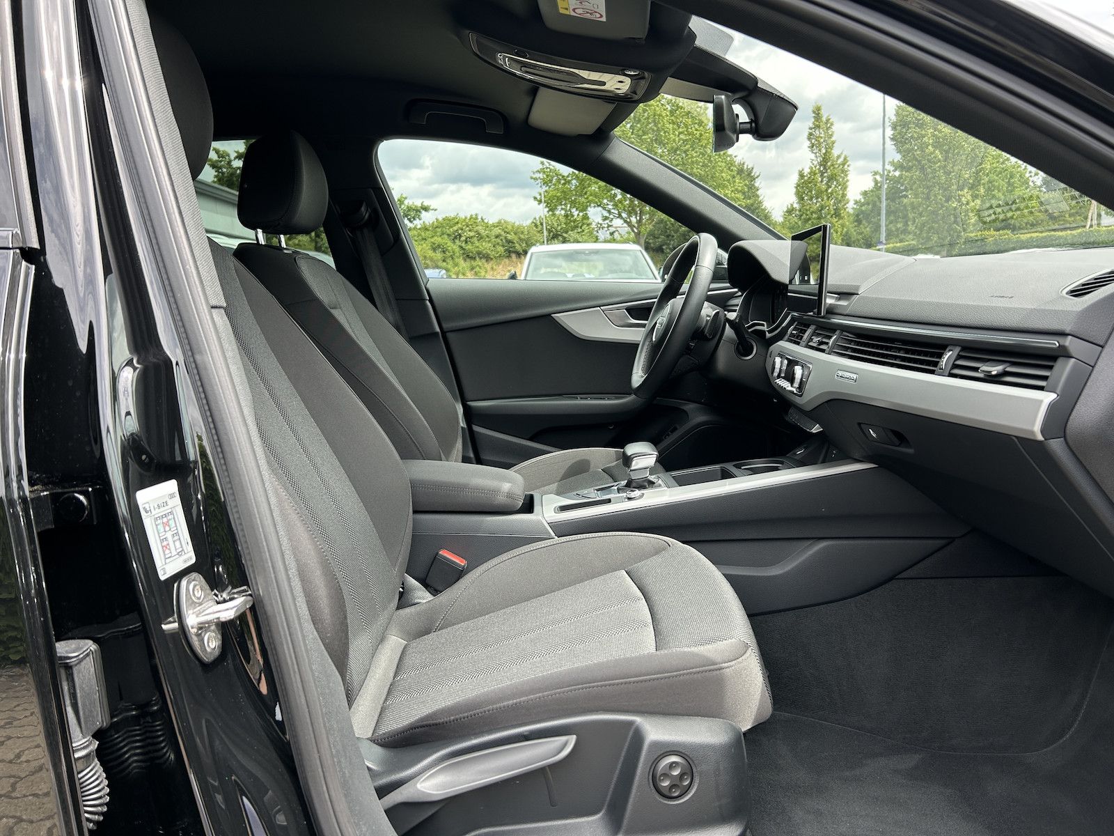 Audi A4 40 TDI quattro S-tronic - Samsaru's Car Outlet
