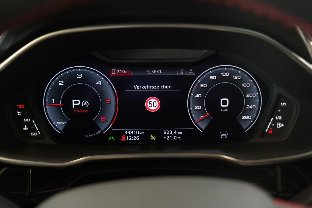 Audi Q3 40 TDI q. Sportback S line - Samsaru's Car Outlet