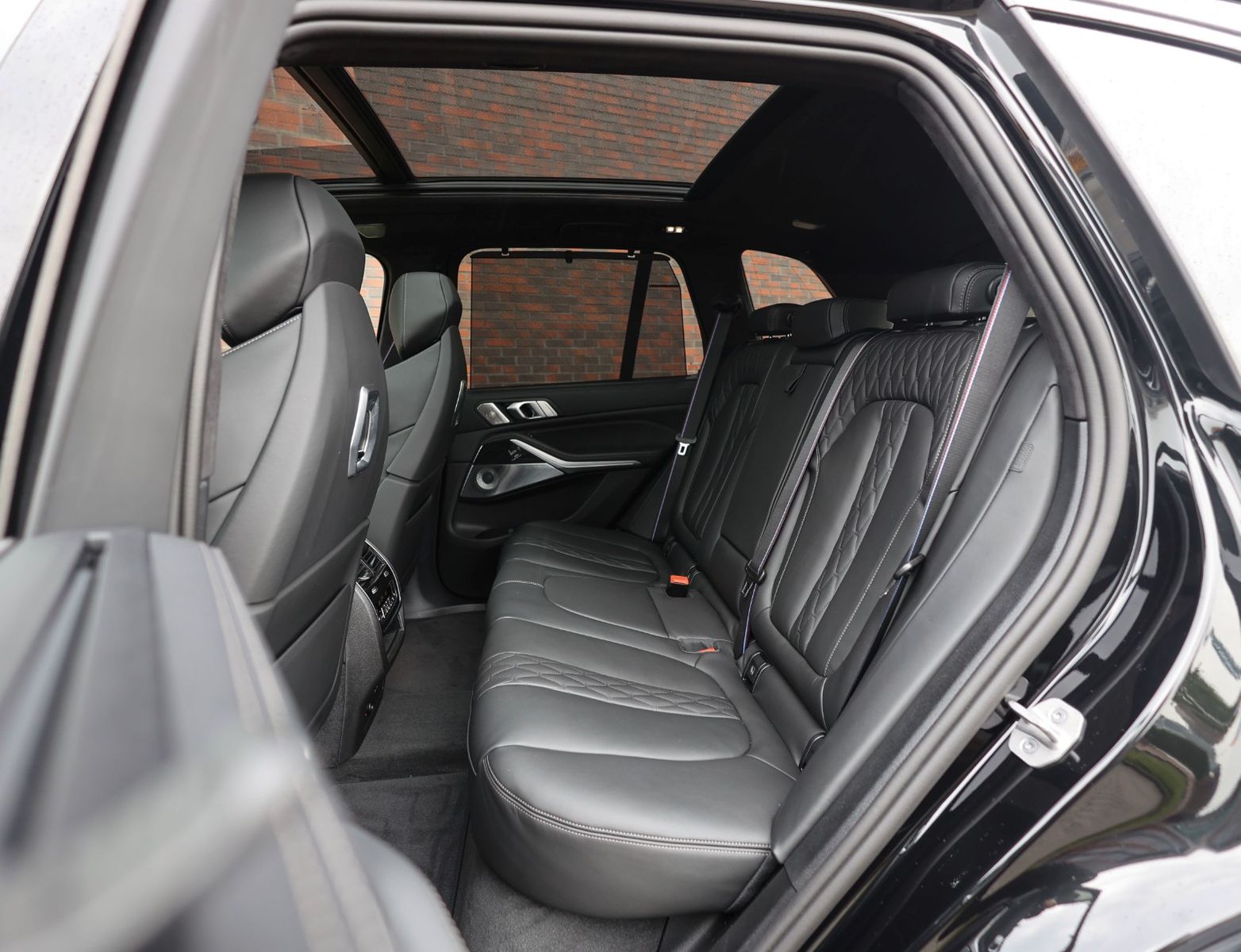 BMW X5 50e xDrive | M Sport Pro - Pano - AHK - B&W