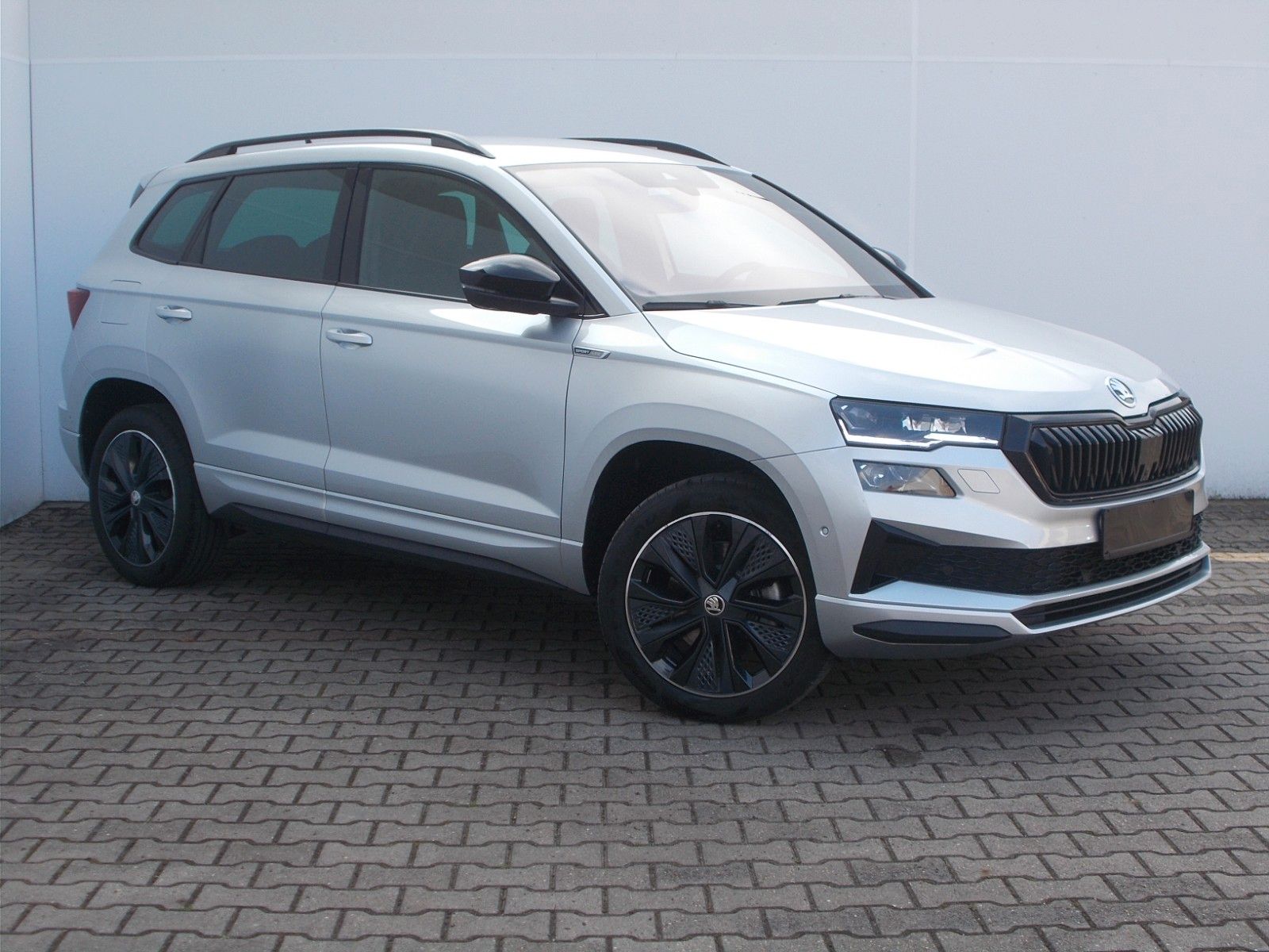 Skoda Karoq  1.5 TSI Sportline * DSG * Navi *AHK *360°