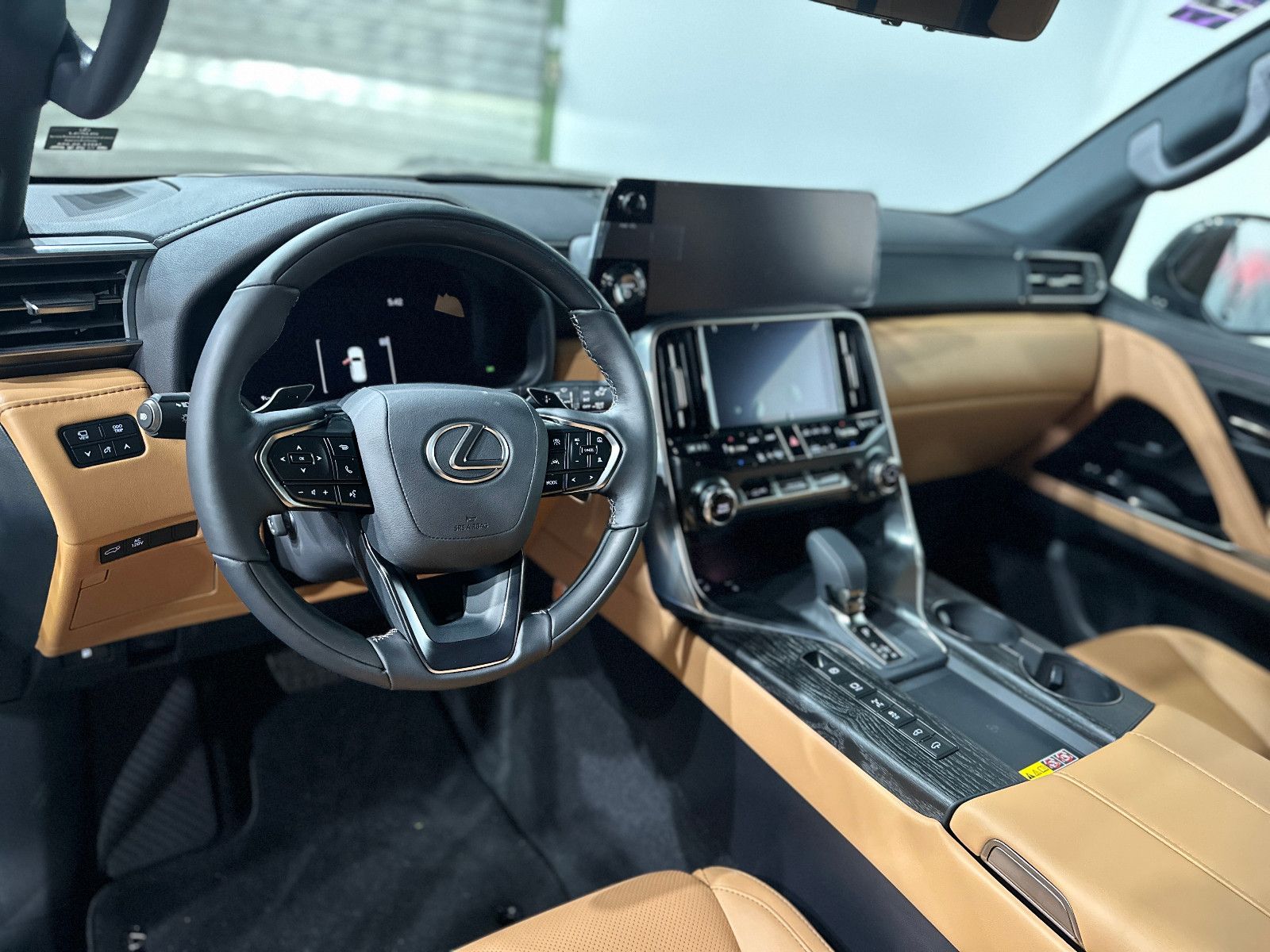 Lexus LX700H Luxury, 2025/Full options/NO VAT! T1