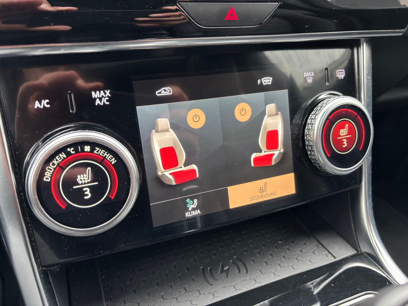 Jaguar XE R-Dynamic Black/360''KAM/PANO/EXCLUSIV/MERIDI