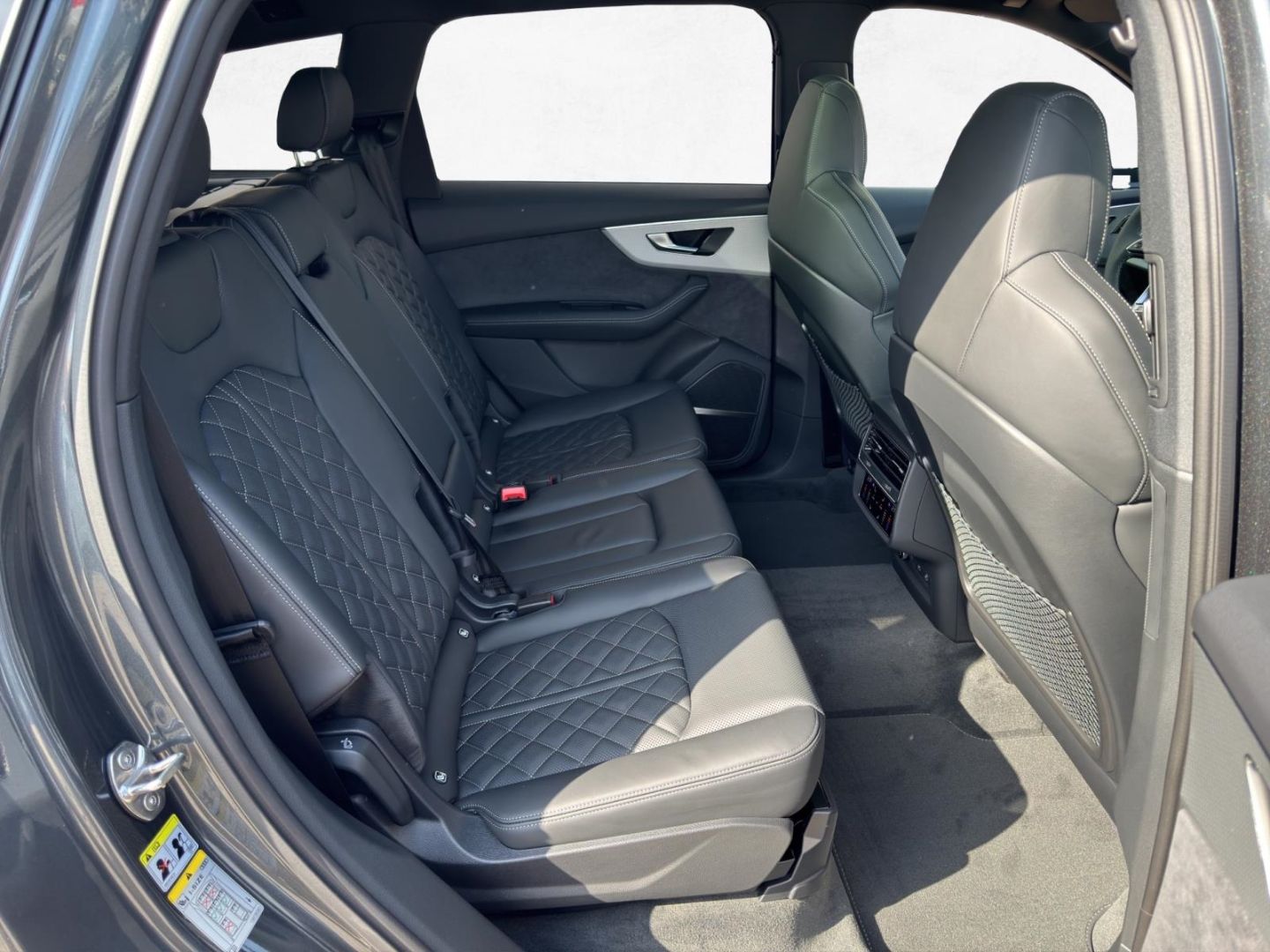 Audi Q7 50 TDI quattro S-line /7-Sitzer/HuD/Pano/AHK