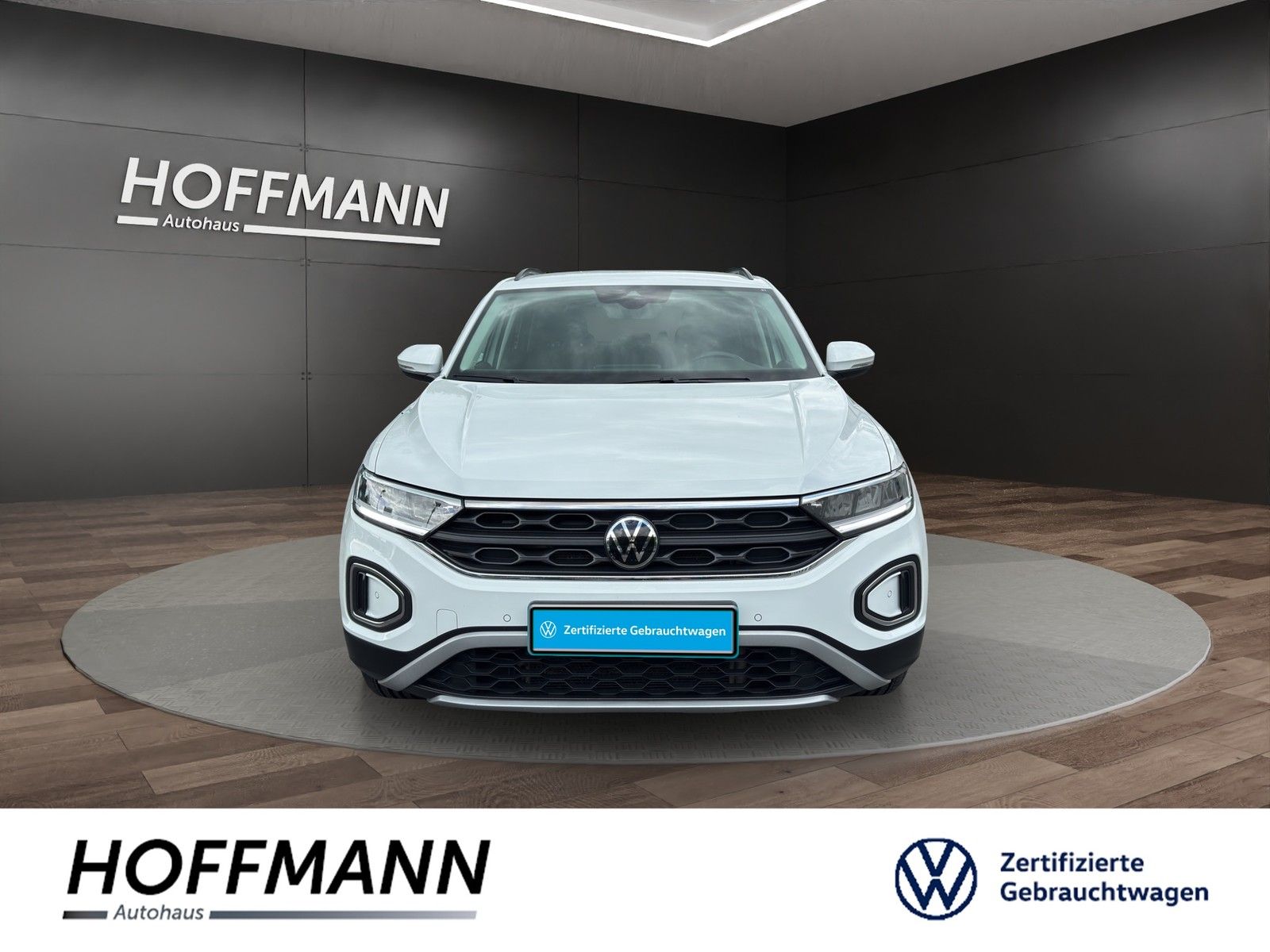 Volkswagen T-Roc 1.5TSI DSG Life - Samsaru's Car Outlet