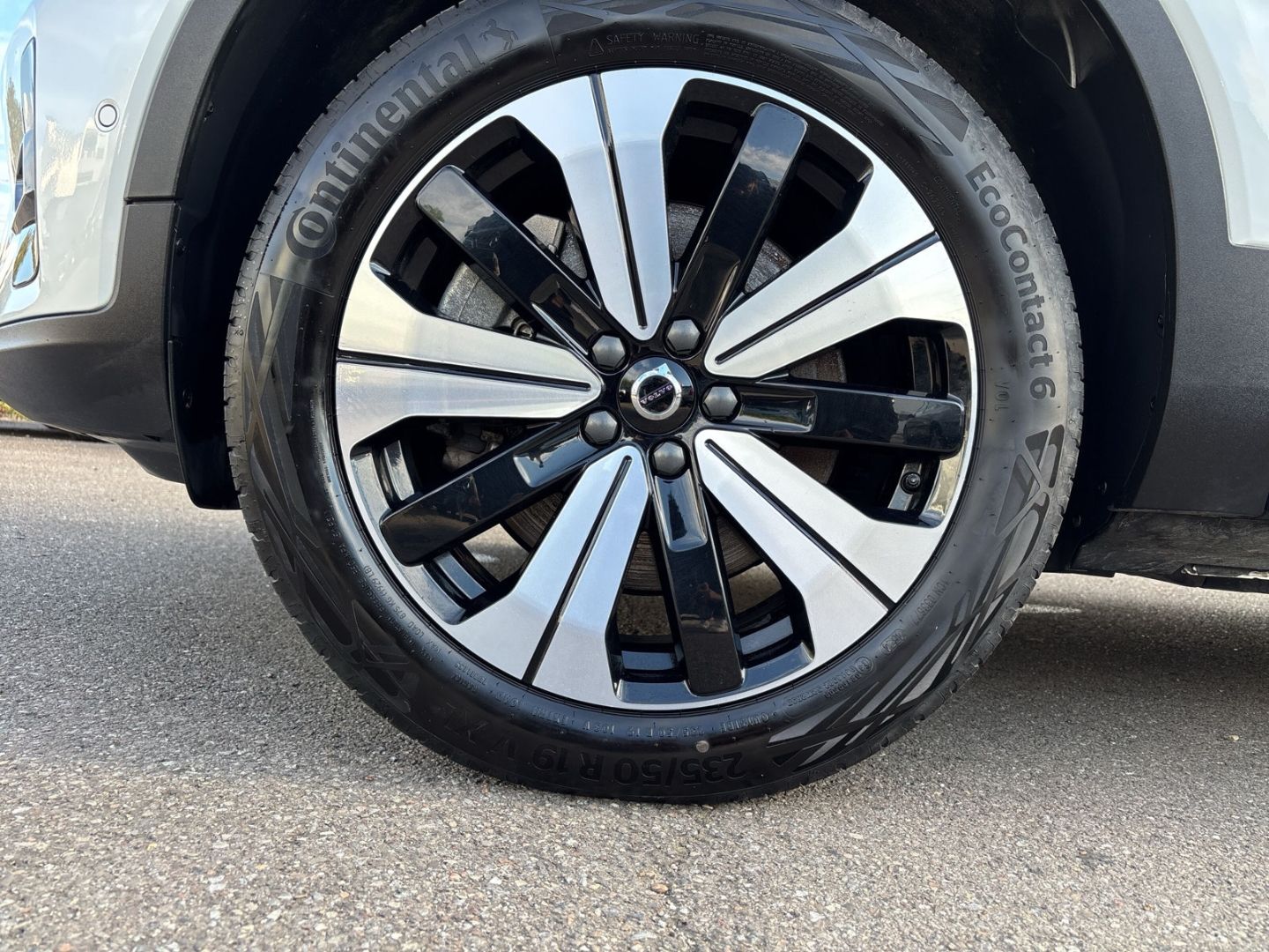 Volvo XC40 Recharge Ultimate Pure Electric 2WD P8