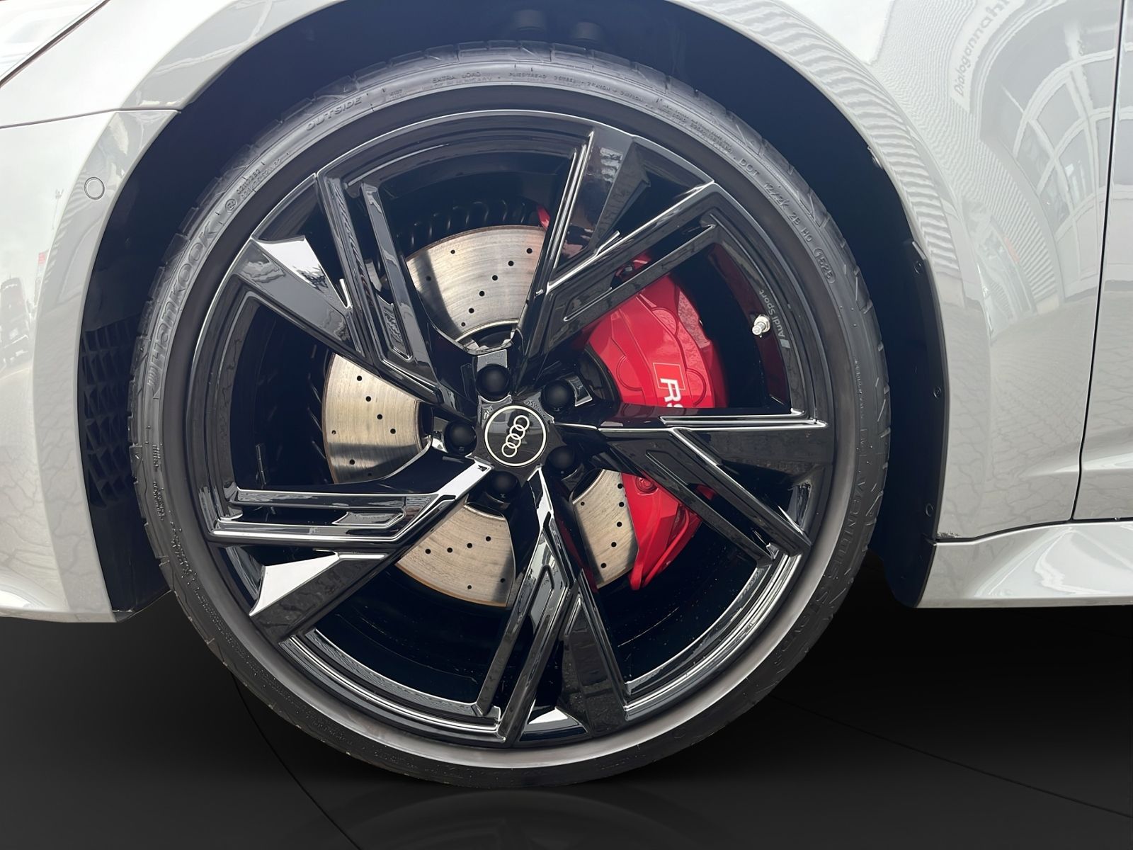 Audi RS 6 Avant 441 KW TFSI QUATTRO+AHK+MATRIX+B&O+ST